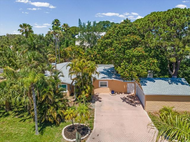 502 FLORIDA BOULEVARD, Crystal Beach, FL 34681