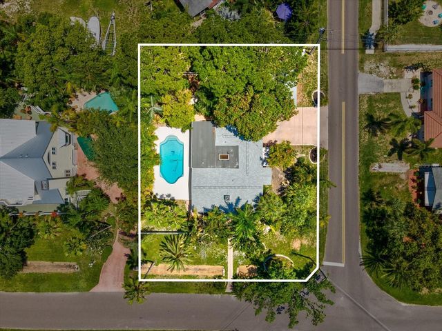 502 FLORIDA BOULEVARD, Crystal Beach, FL 34681