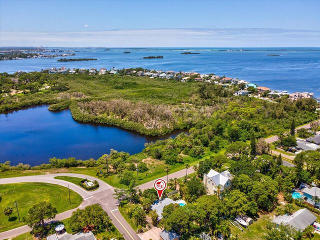 502 FLORIDA BOULEVARD, Crystal Beach, FL 34681