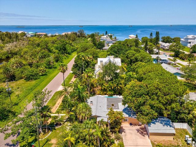 502 FLORIDA BOULEVARD, Crystal Beach, FL 34681