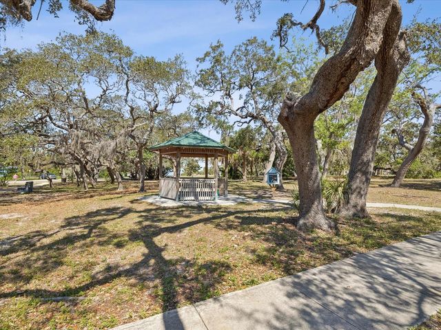 502 FLORIDA BOULEVARD, Crystal Beach, FL 34681