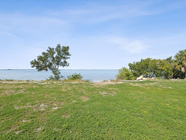 502 FLORIDA BOULEVARD, Crystal Beach, FL 34681