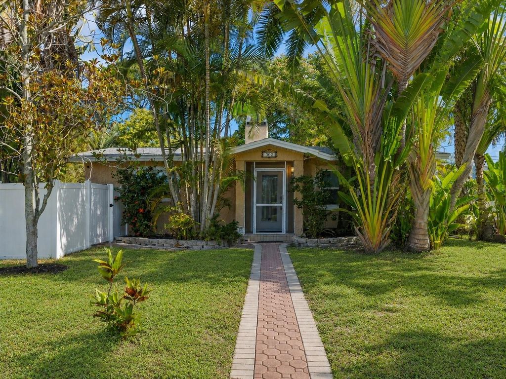 502 FLORIDA BOULEVARD, Crystal Beach, FL 34681