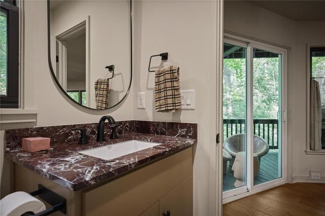 595 Overbrook Drive NW, Atlanta, GA 30318