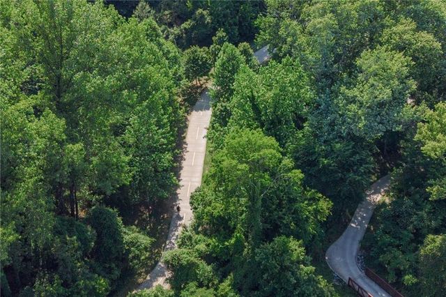 595 Overbrook Drive NW, Atlanta, GA 30318