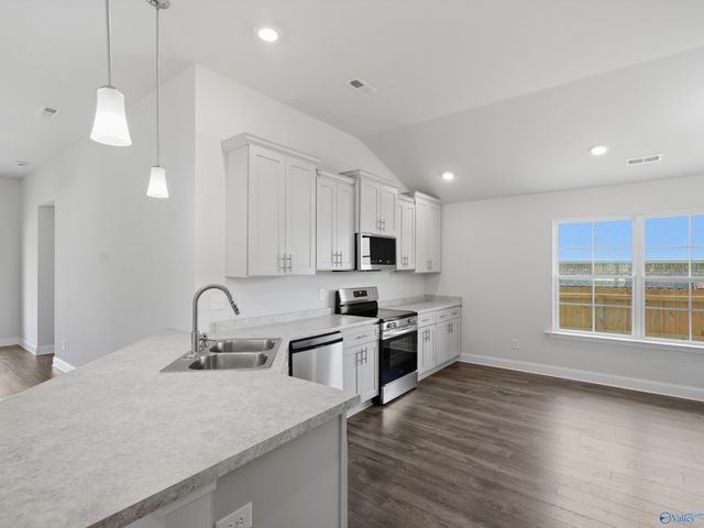 15360 Wildflower Bend, Athens, AL 35611