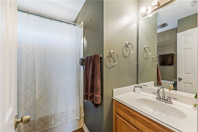 2413 Pintail Loop, College Station, TX 77845
