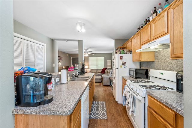 2413 Pintail Loop, College Station, TX 77845