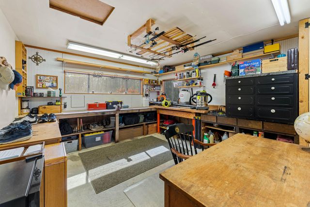 1973 Southgate Way, Grants Pass, OR 97527