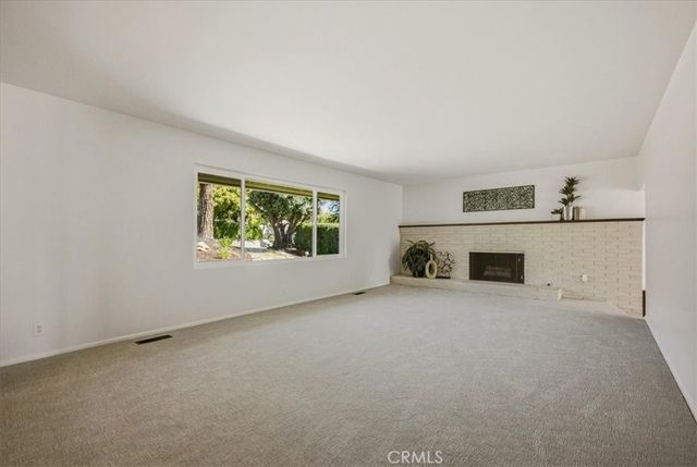 2435 Sierra, Upland, CA 91784