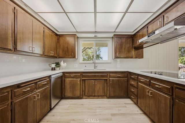 2435 Sierra, Upland, CA 91784