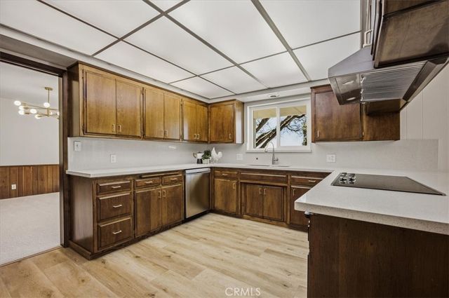 2435 Sierra, Upland, CA 91784