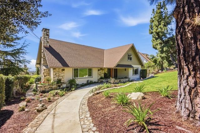 2435 Sierra, Upland, CA 91784