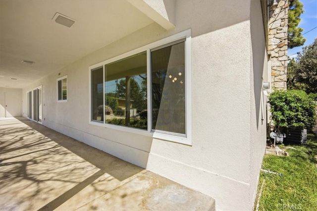 2435 Sierra, Upland, CA 91784