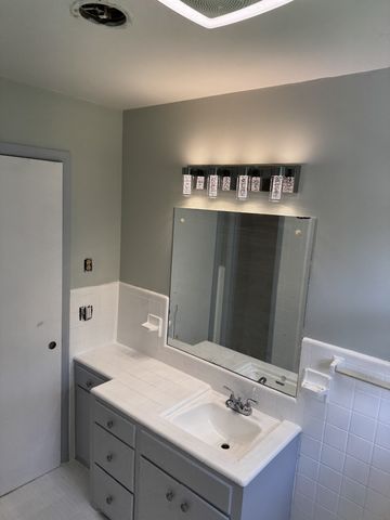 504 McDonald Dr, Nashville, TN 37217