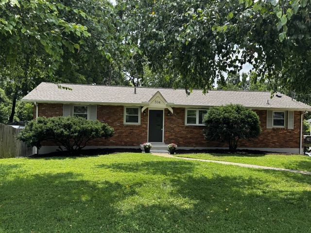 504 McDonald Dr, Nashville, TN 37217