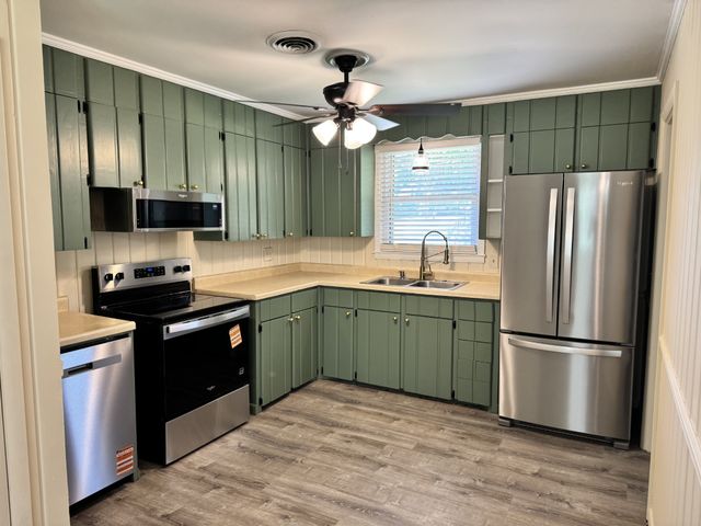504 McDonald Dr, Nashville, TN 37217