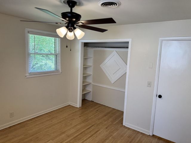 504 McDonald Dr, Nashville, TN 37217