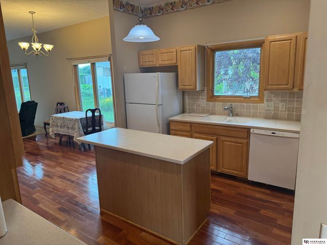 2301 City View Court, Lincoln, NE 68521