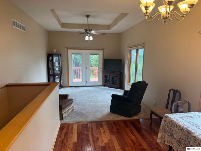 2301 City View Court, Lincoln, NE 68521
