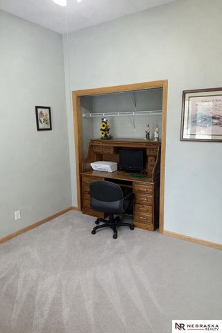 2301 City View Court, Lincoln, NE 68521