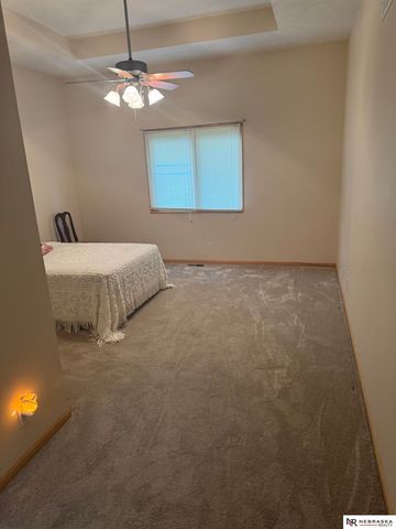 2301 City View Court, Lincoln, NE 68521