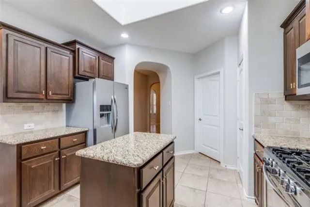 613 Gannet Trail, Argyle, TX 76226