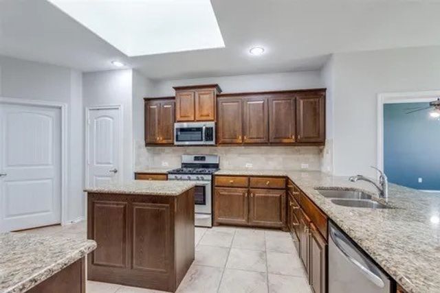 613 Gannet Trail, Argyle, TX 76226