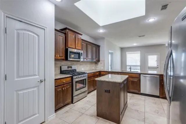 613 Gannet Trail, Argyle, TX 76226