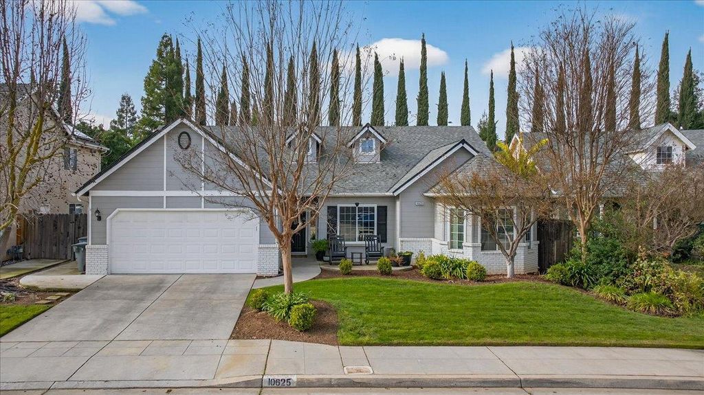 Image 1 of property listing at 10625 N Jackson Avenue, Fresno, CA 93730