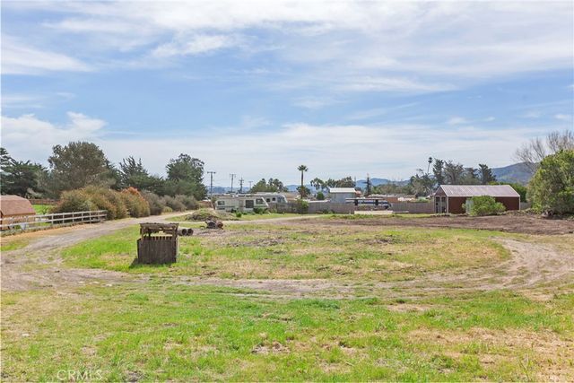 35 Blarney, San Luis Obispo, CA 93405
