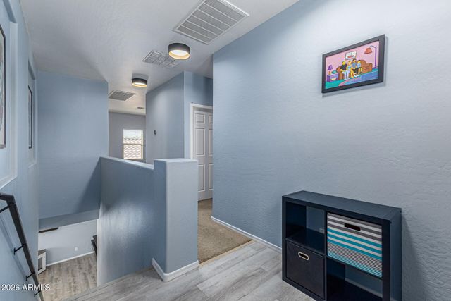 57 W SADDLE Way, San Tan Valley, AZ 85143