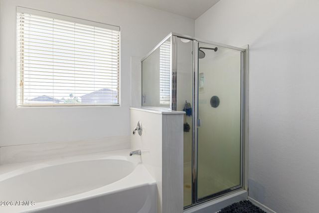 57 W SADDLE Way, San Tan Valley, AZ 85143