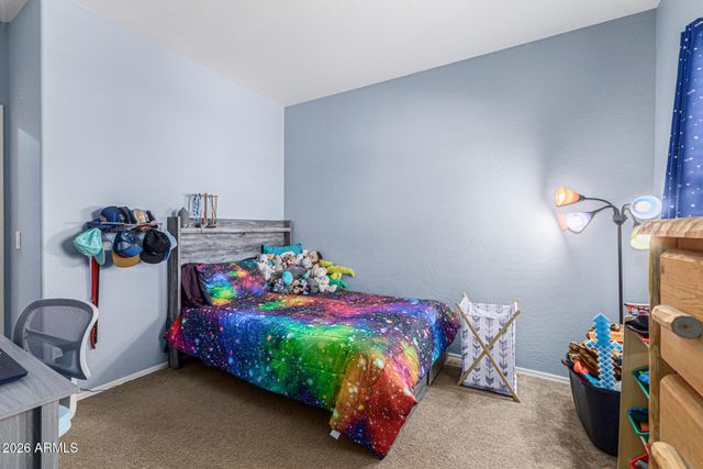 57 W SADDLE Way, San Tan Valley, AZ 85143