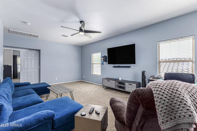 57 W SADDLE Way, San Tan Valley, AZ 85143