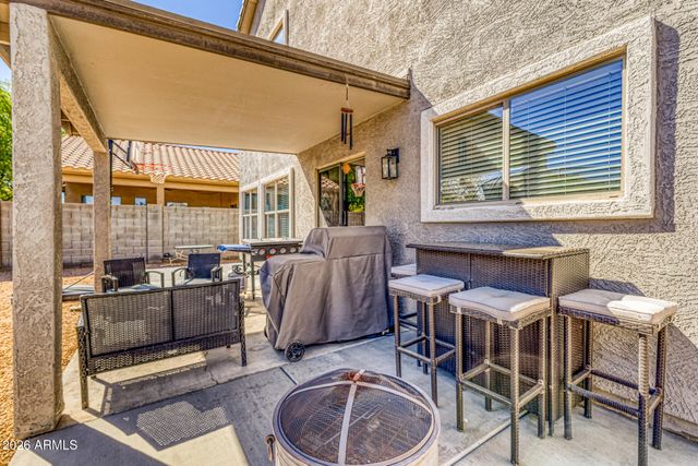 57 W SADDLE Way, San Tan Valley, AZ 85143