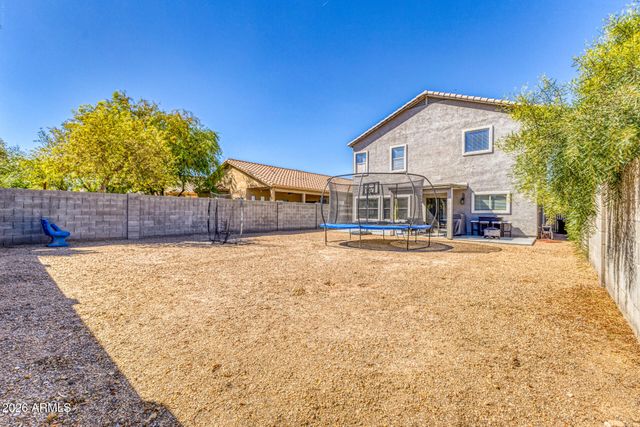 57 W SADDLE Way, San Tan Valley, AZ 85143
