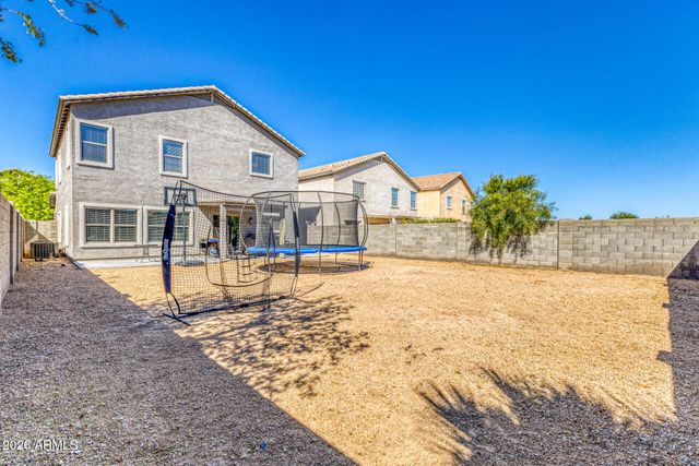 57 W SADDLE Way, San Tan Valley, AZ 85143