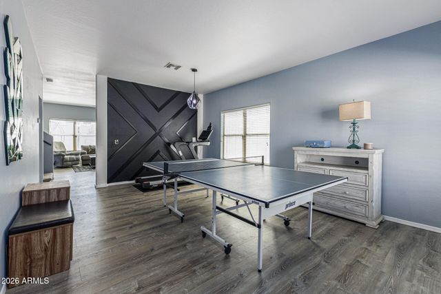 57 W SADDLE Way, San Tan Valley, AZ 85143