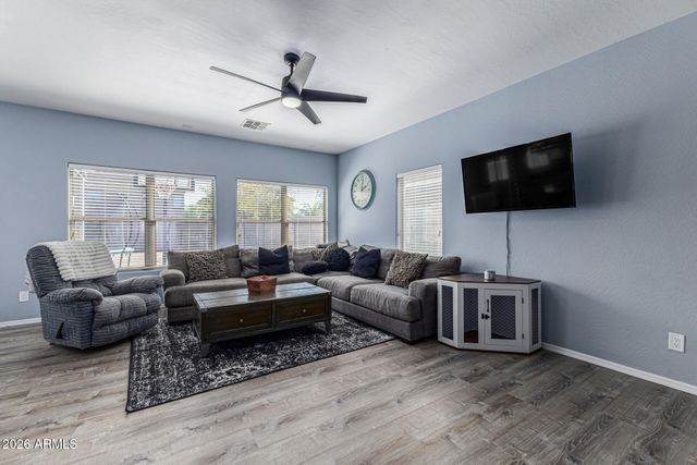 57 W SADDLE Way, San Tan Valley, AZ 85143