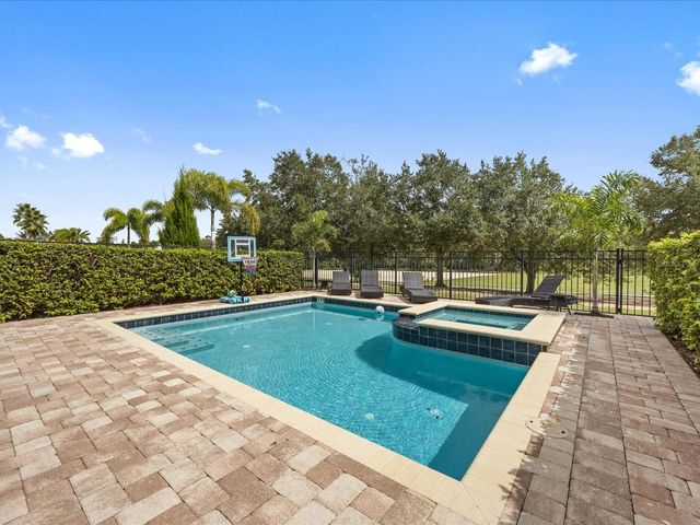 761 DESERT MOUNTAIN COURT, Kissimmee, FL 34747