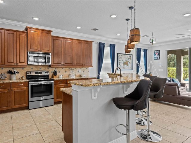 761 DESERT MOUNTAIN COURT, Kissimmee, FL 34747