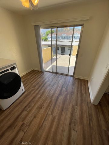 303 S Violet Avenue J, Monrovia, CA 91016