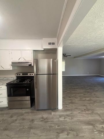 1423 Aldrich Street NE, Aiken, SC 29801