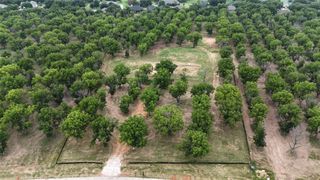 3177 E Landings S, Granbury, TX 76048