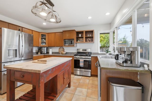 196 Kenny Court, Santa Cruz, CA 95065