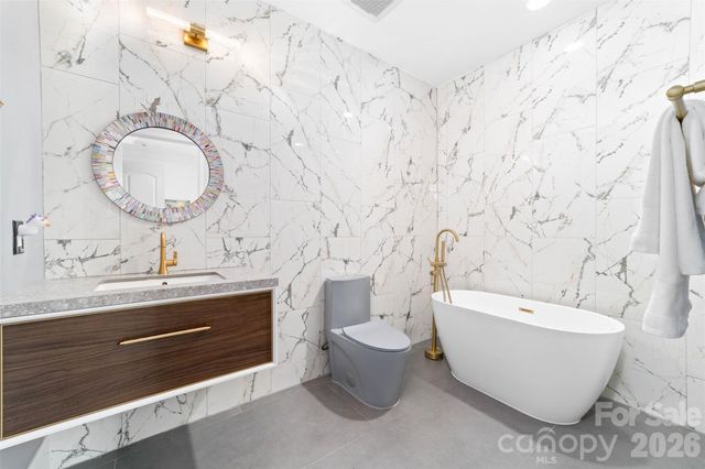 18805 Windy Point Drive, Cornelius, NC 28031