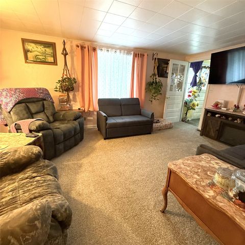 11375 PENNSYLVANIA Avenue, Meadville, PA 16335