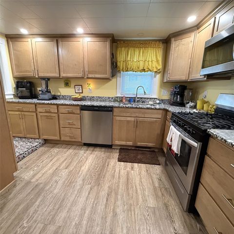 11375 PENNSYLVANIA Avenue, Meadville, PA 16335