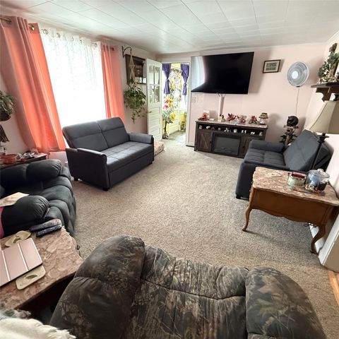 11375 PENNSYLVANIA Avenue, Meadville, PA 16335